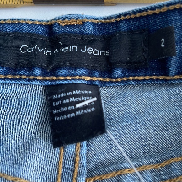 Calvin Klein boot cut jeans size 2 excellent condition - Picture 3 of 5